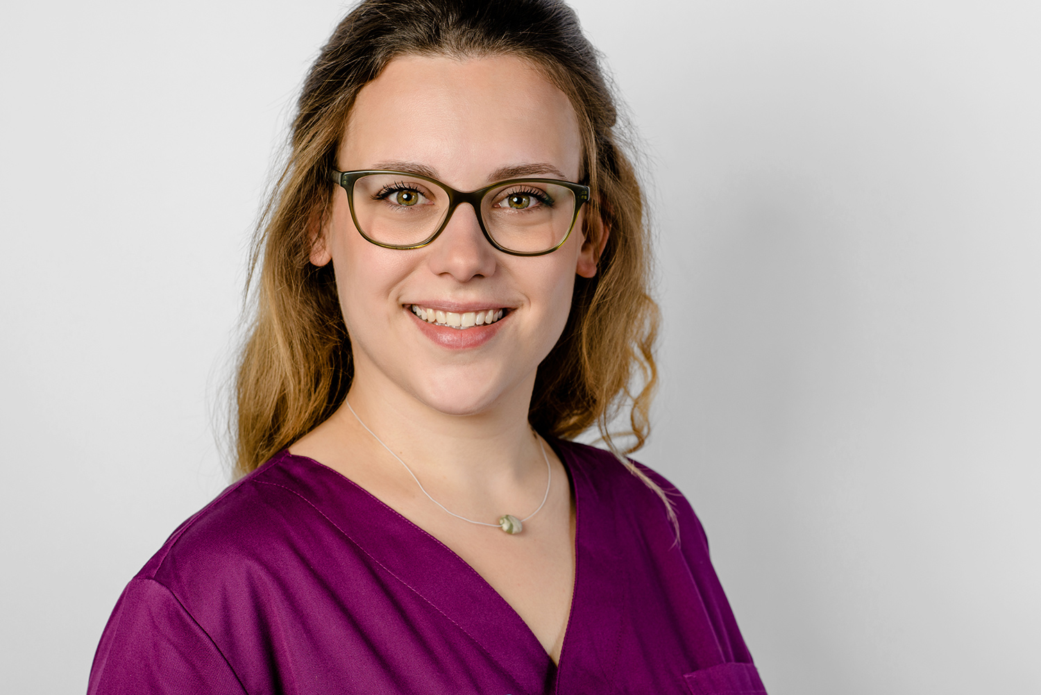 dr anne hausmann 1500x100px